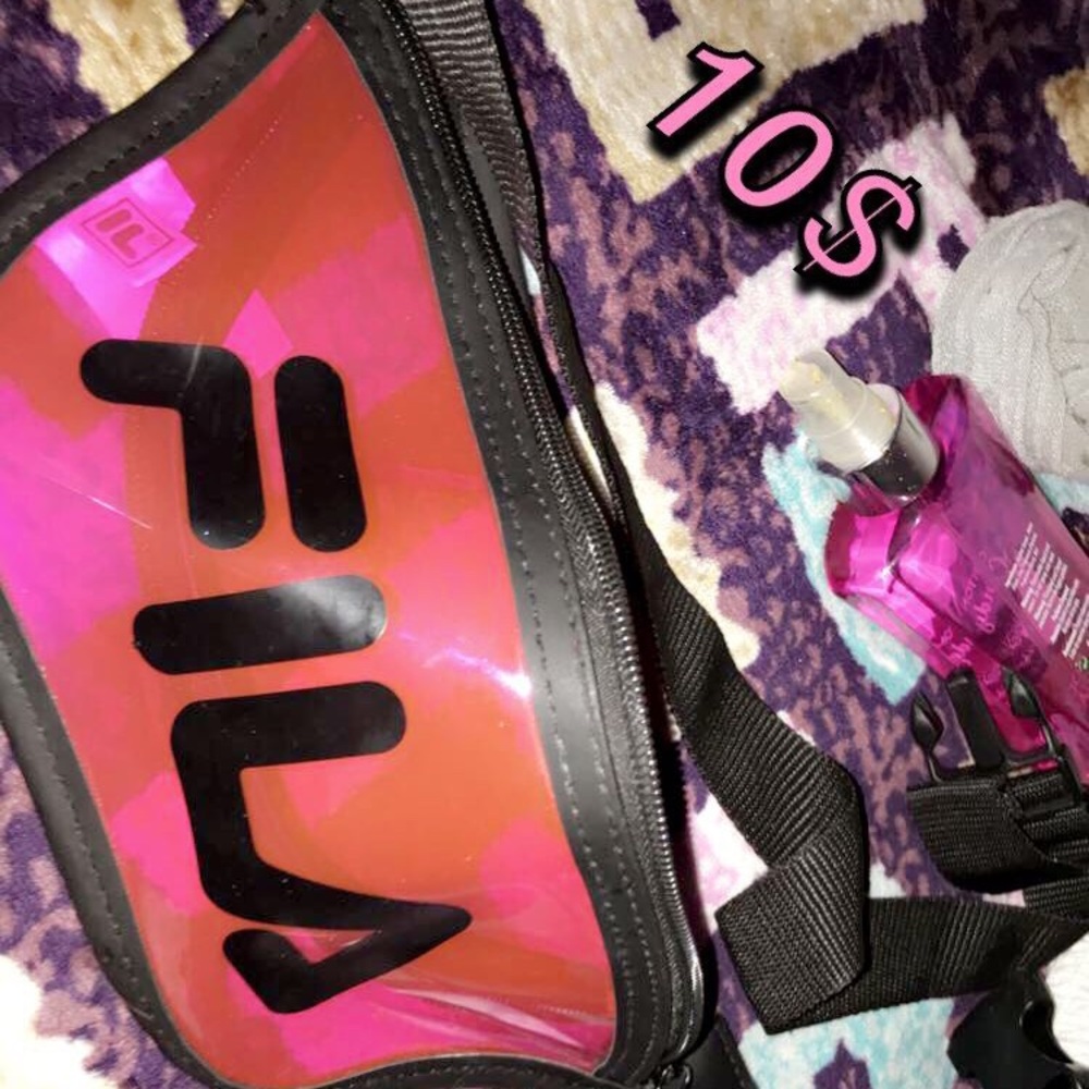 Fila fanny pack